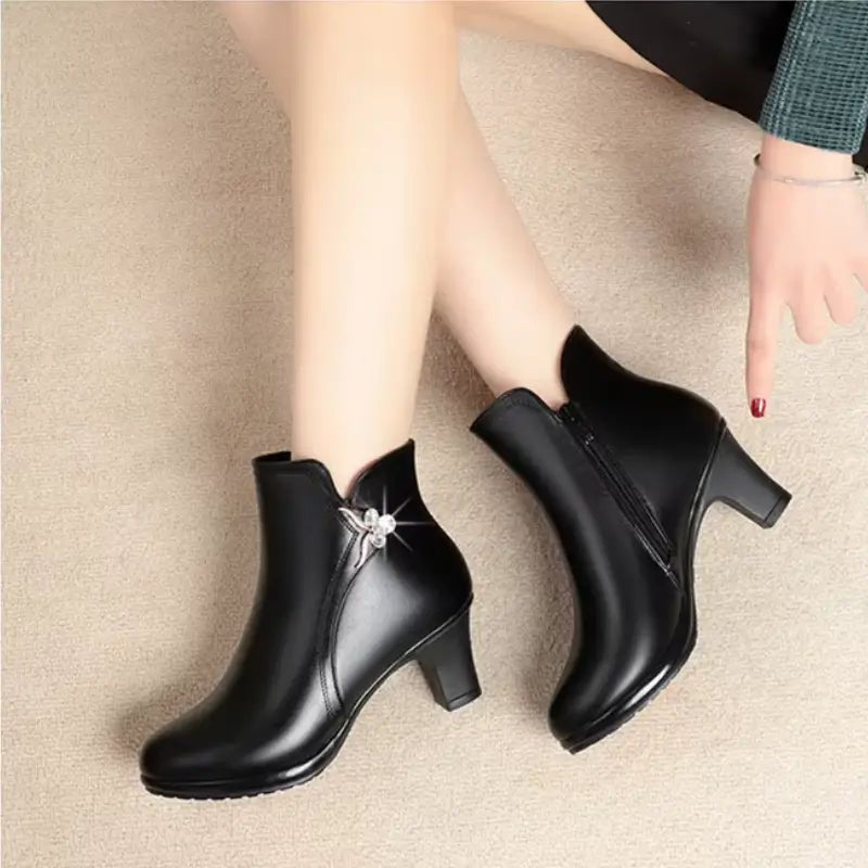 Bottes Femme Fourrées Imperméables à Tige Moyenne Jully - Belle Étoile